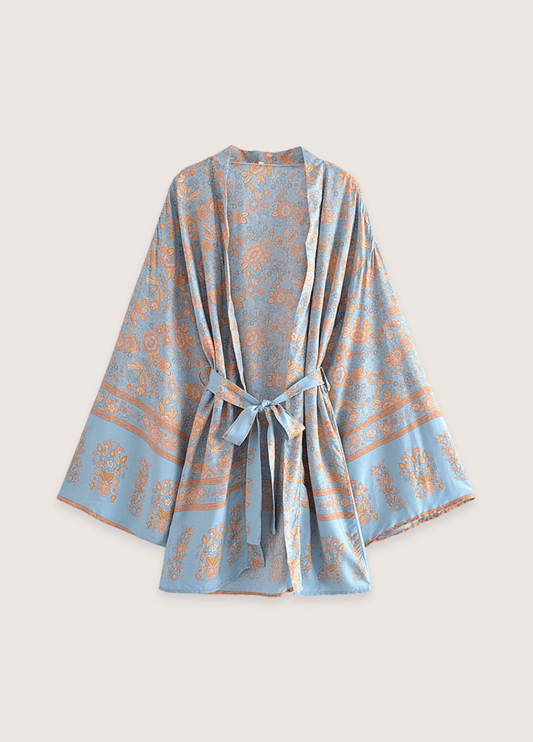 Kimono court fleuri bleu-gris et rosé | Sorashi