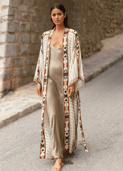 Kimono long beige à motif géométrique tribal | Yukita