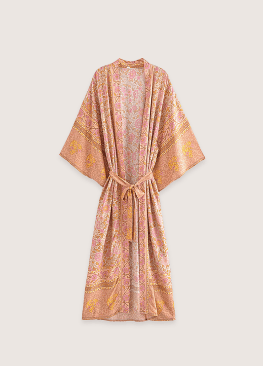 Kimono long rose saumon à motif fleuri | Mizumi