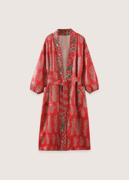 Kimono long rouge à motif fleuri | Haruko
